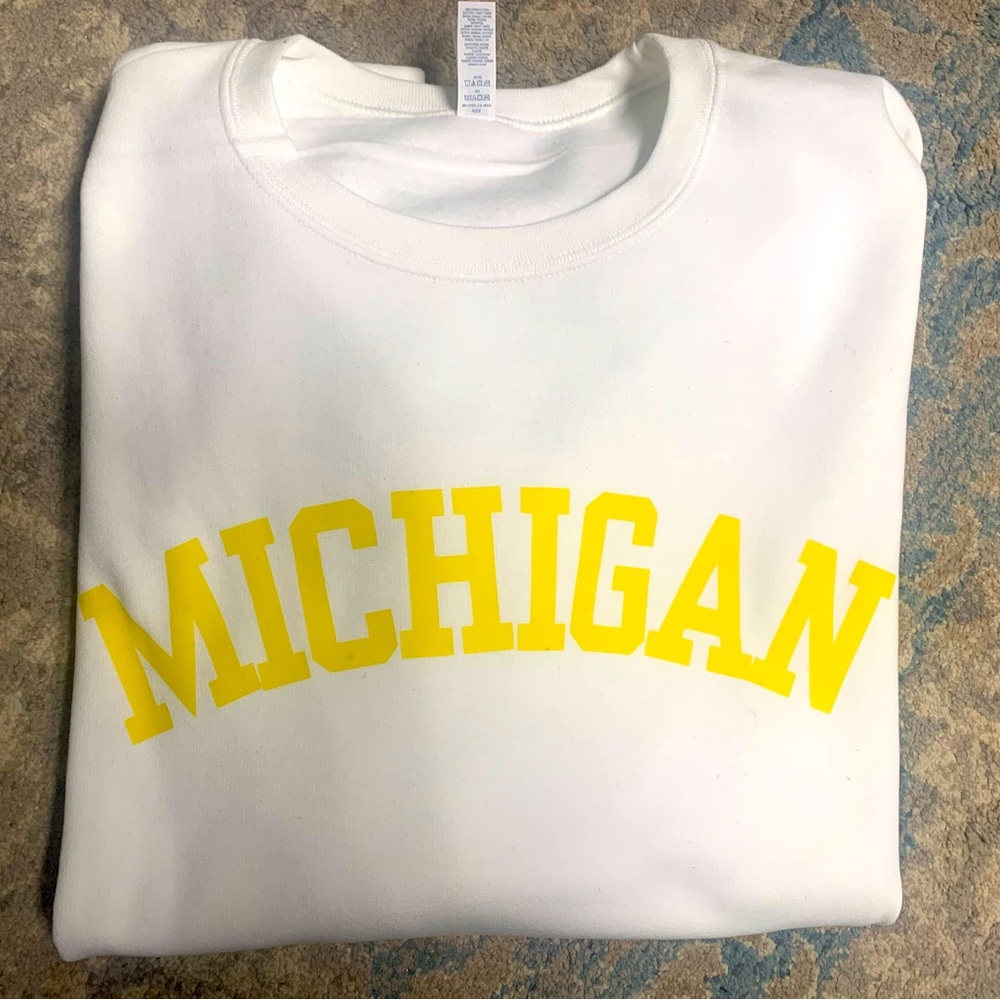 Michigan Unisex Size 4x NEW Crewneck Sweatshirt